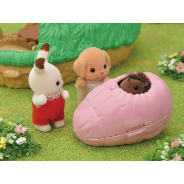 Sylvanian Families 5453 hrací domček pre ježkov s figúrkou baby ježka